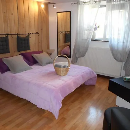 Frühstückspension La Charmaie 3*